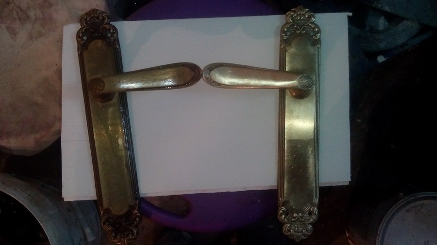 Manibelas de puerta