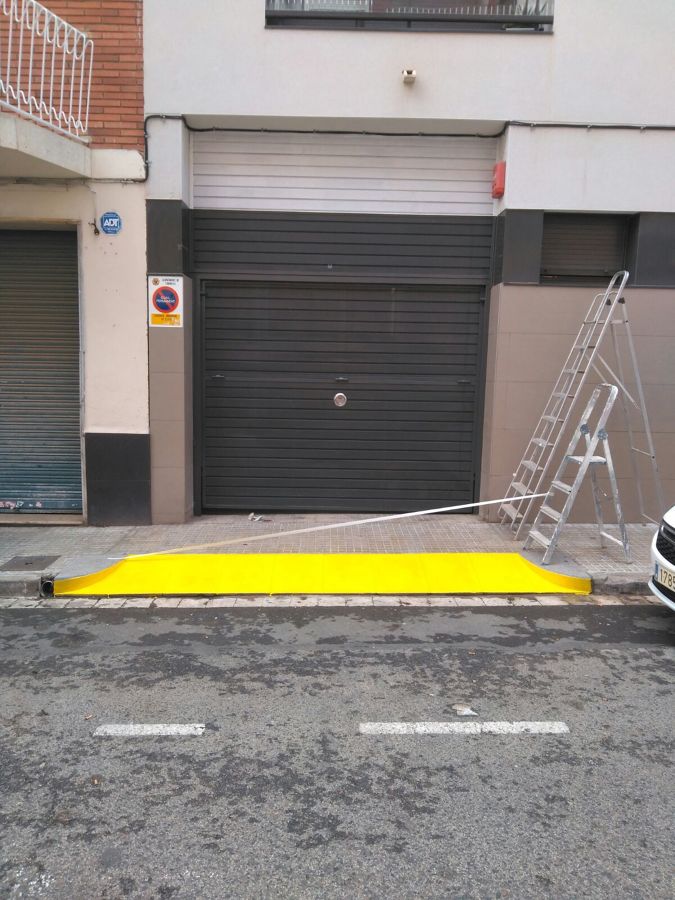 Pintura puerta parking