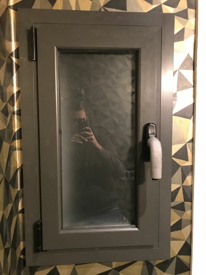 Ventana oscilobatiente