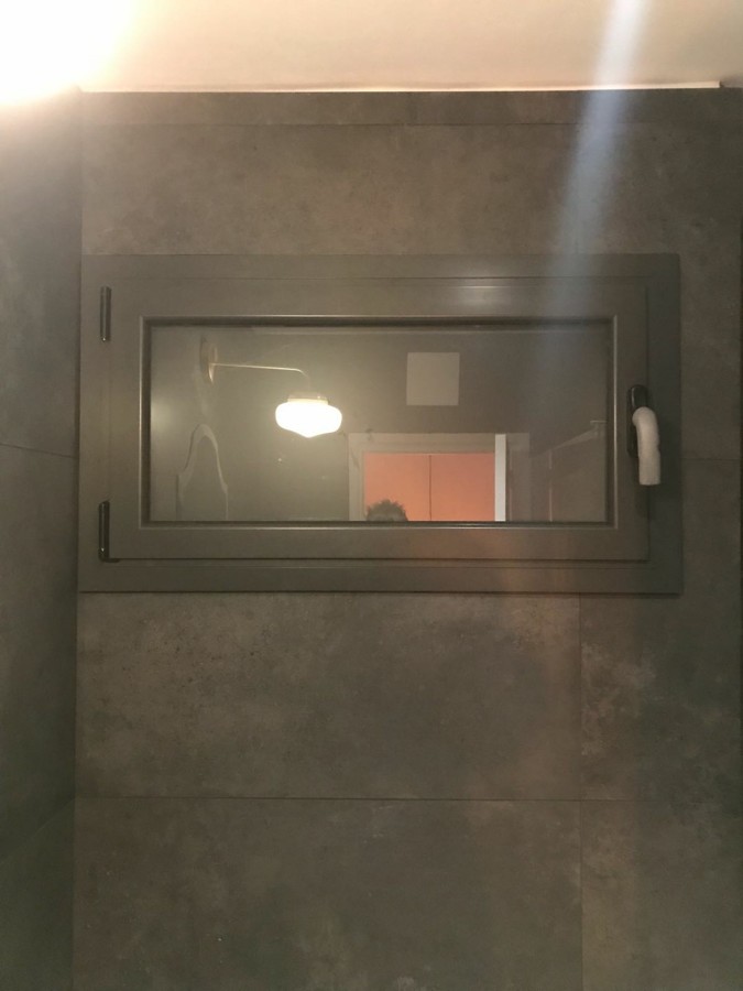 Ventana oscilobatiente