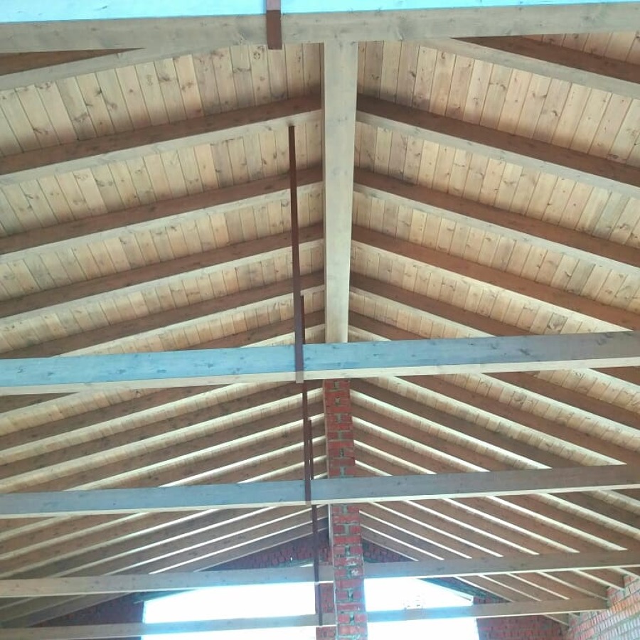 techo de madera vista