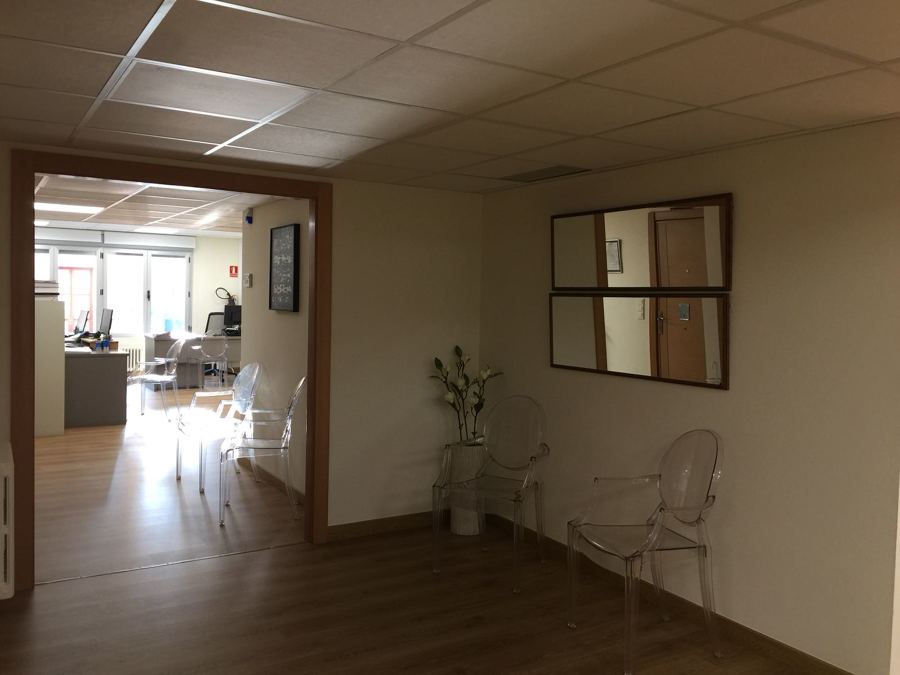 Acondicionamiento de oficina y licencia de actividad