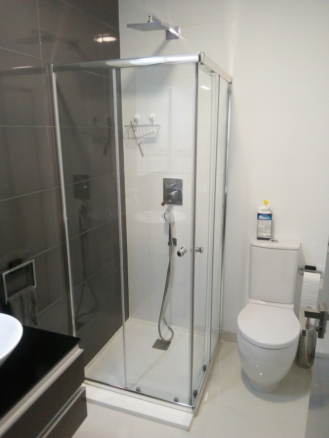 Baño con mampara