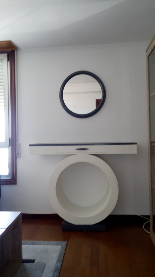 Mesa de pasillo