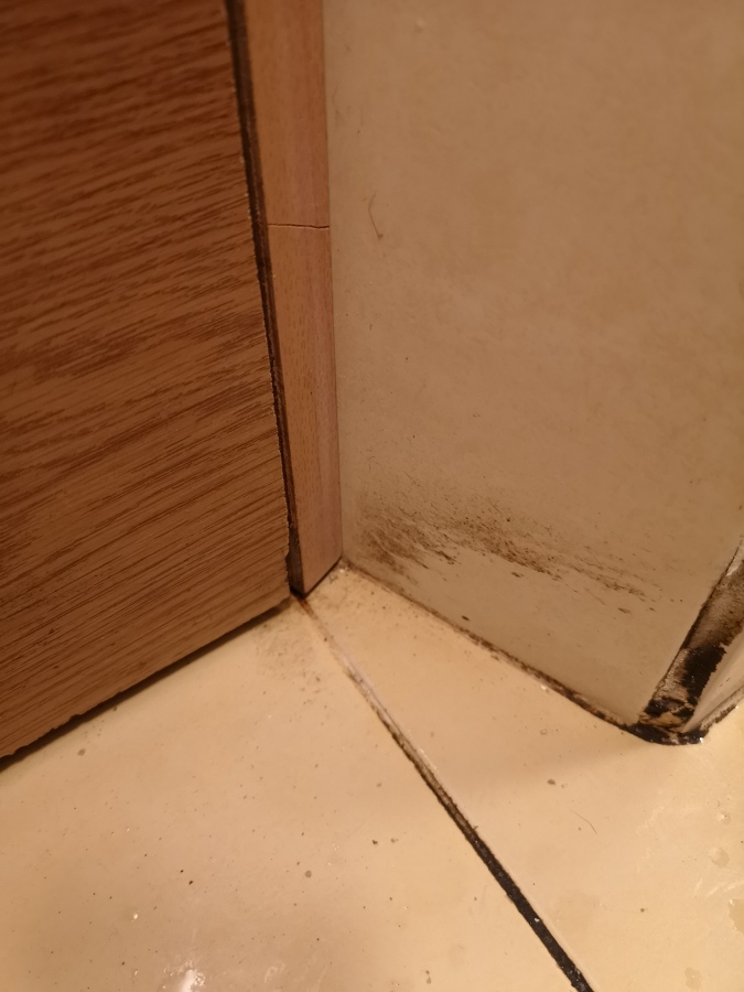 El antes esquinas de baño
