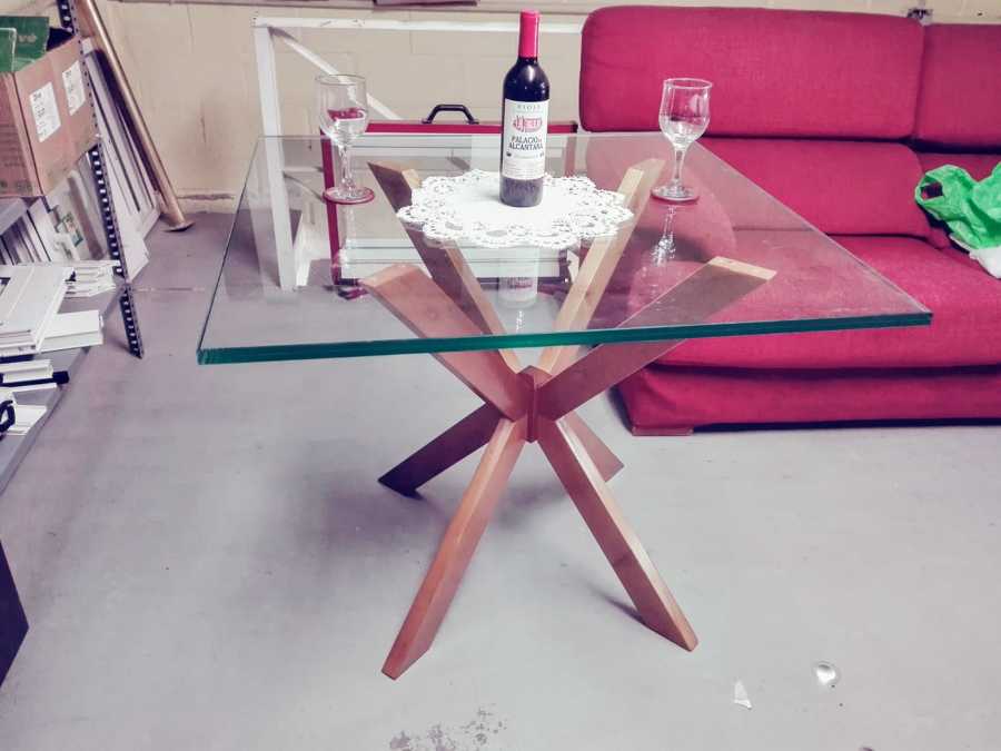 mesa con cristal