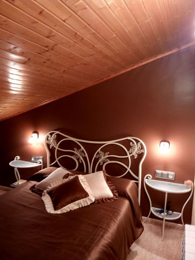 CABEZERA DECORADA
