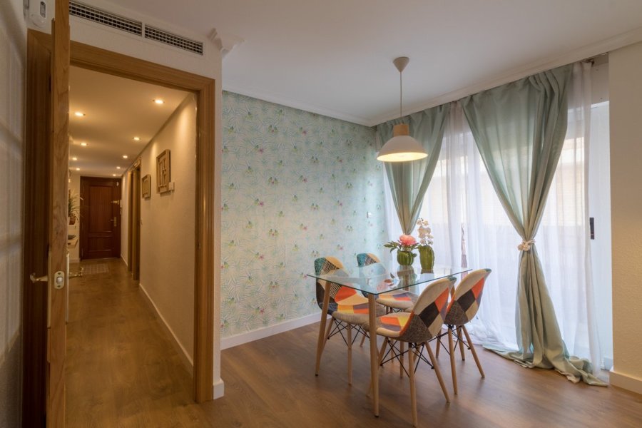 VIVIENDA EN LA RAYA