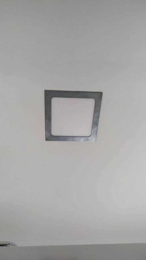 Colocación de downlight cuadrados en inox de 18W