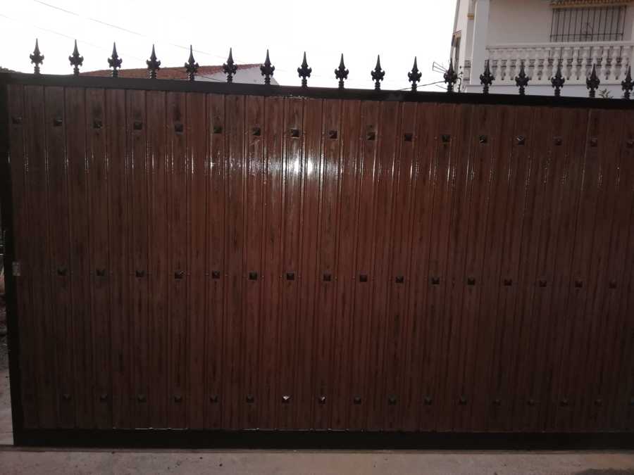 Porton imitación madera