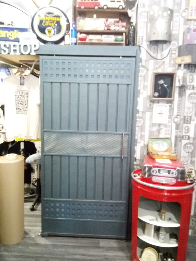 Puerta colgante