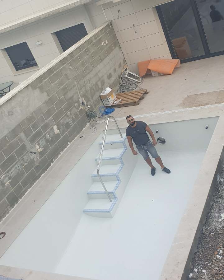 Piscina Reviart