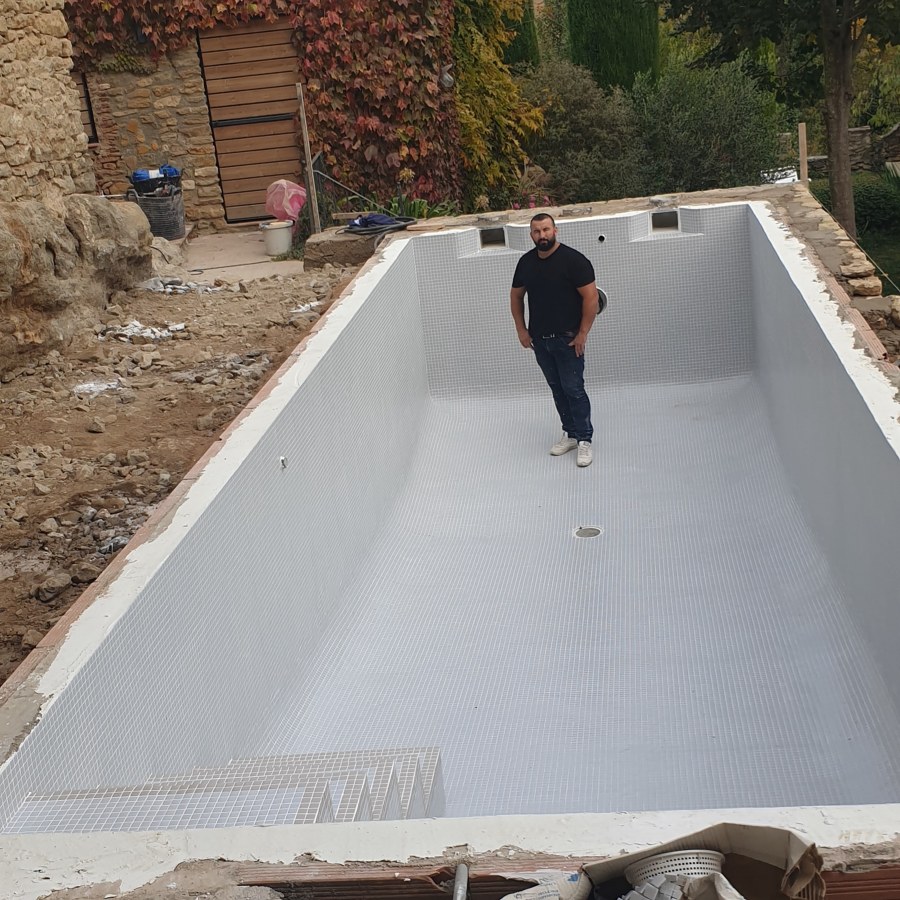 Piscina Reviart