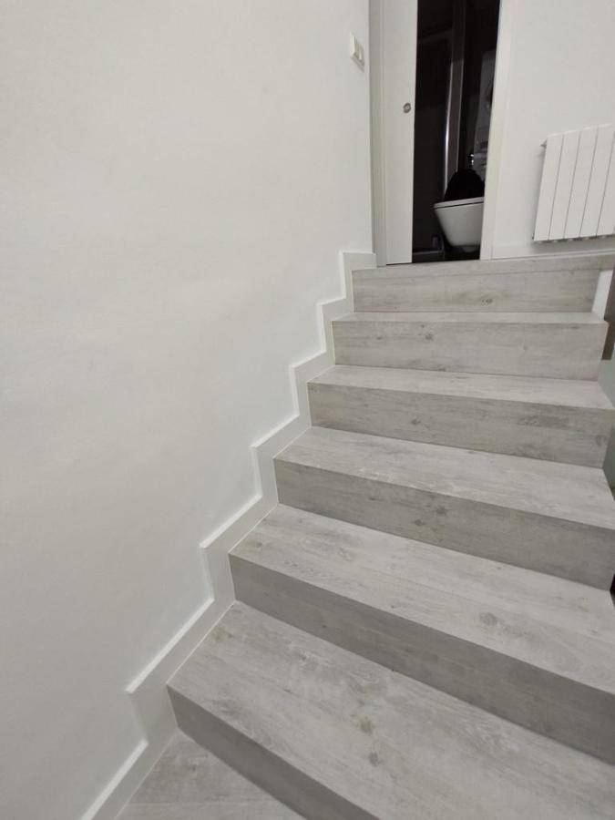 Escalera forrada de Parquet