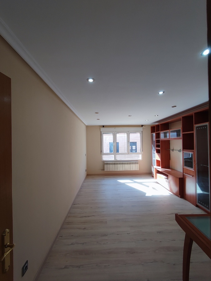 Montaje de suelos laminados.