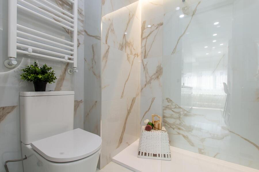 BAÑO INVITADOS