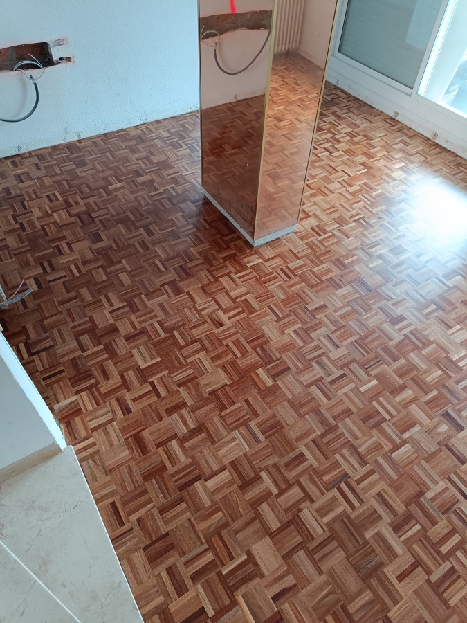 Parquet natural eucalipto damas
