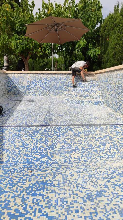 ???? Piscina