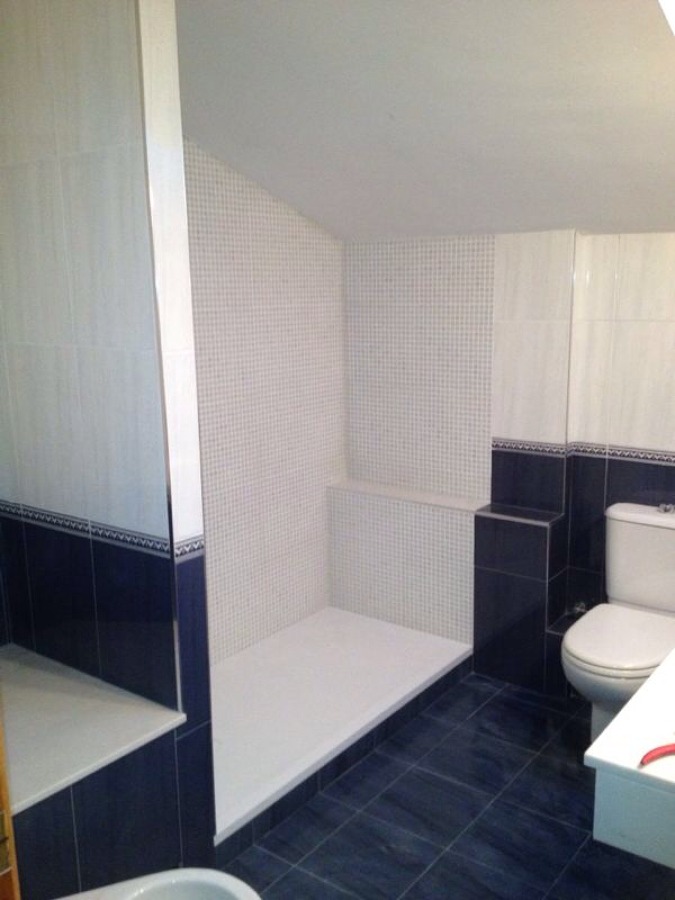 DESPUES DE CAMBIO DE BAÑERA POR PLATO DE DUCHA