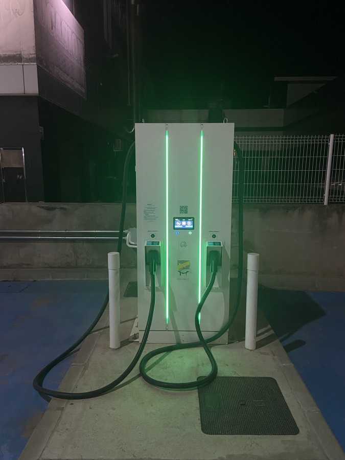 PUNTO DE RECARGA DE VEHÍCULOS ELÉCTRICOS 200KW GASOLINERA SHELL