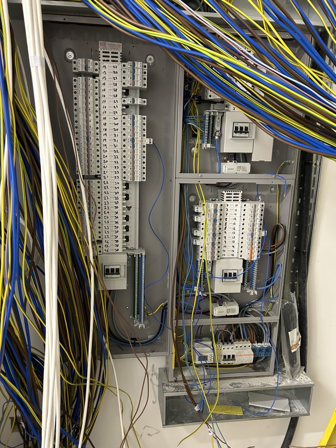 fuse board install