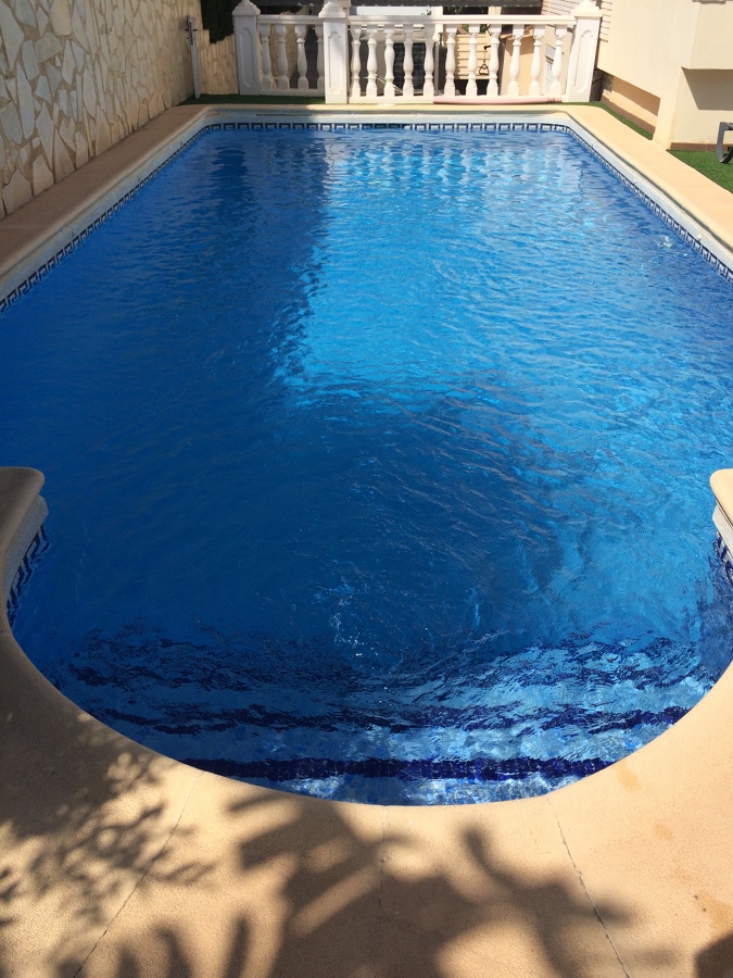 Piscina en el rincon de loix - Benidorm (Alicante)