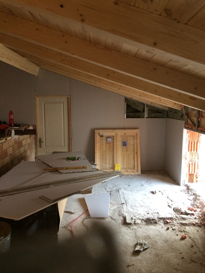 Montaje de pladur en cubierta interior ático
