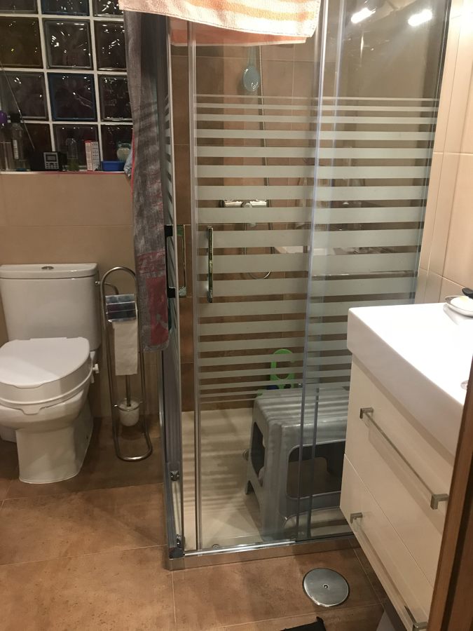 Foto: Baño Completo de Estilo Contemporáneo (Madrid) de Ilc