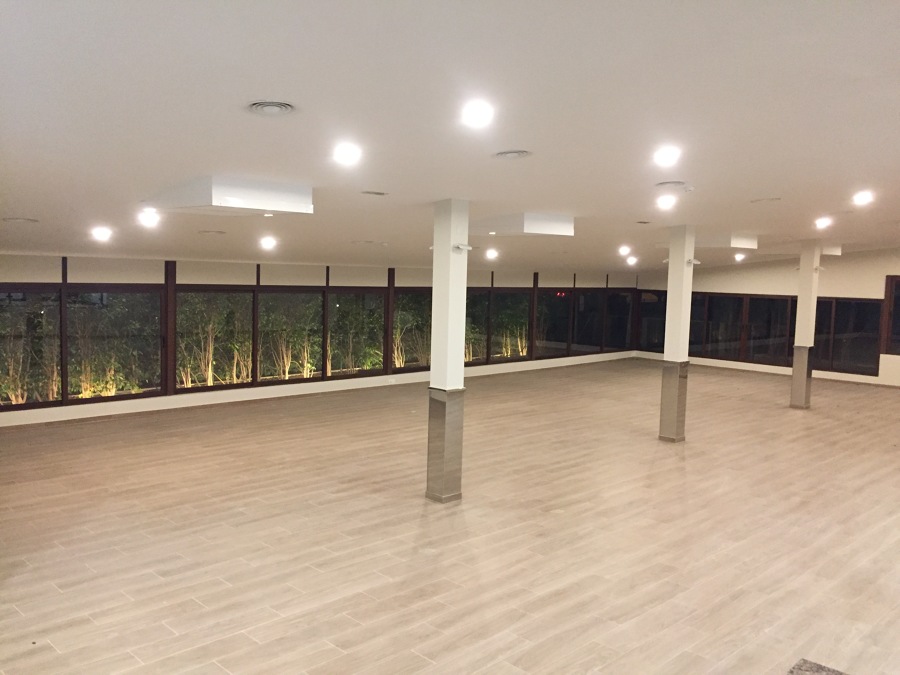 SALÓN VACIO