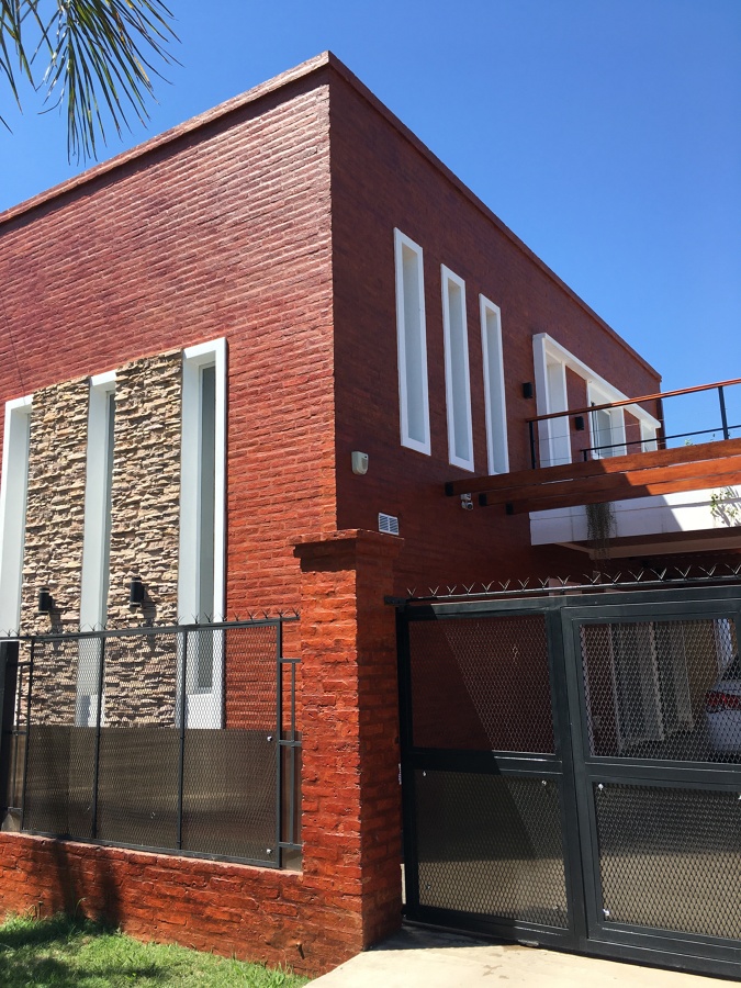 VIVIENDA UNIFAMILIAR