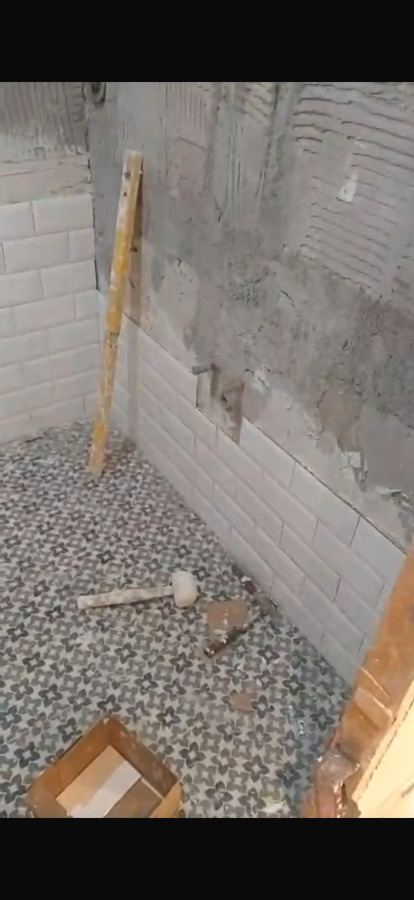 Reforma de baño en proceso