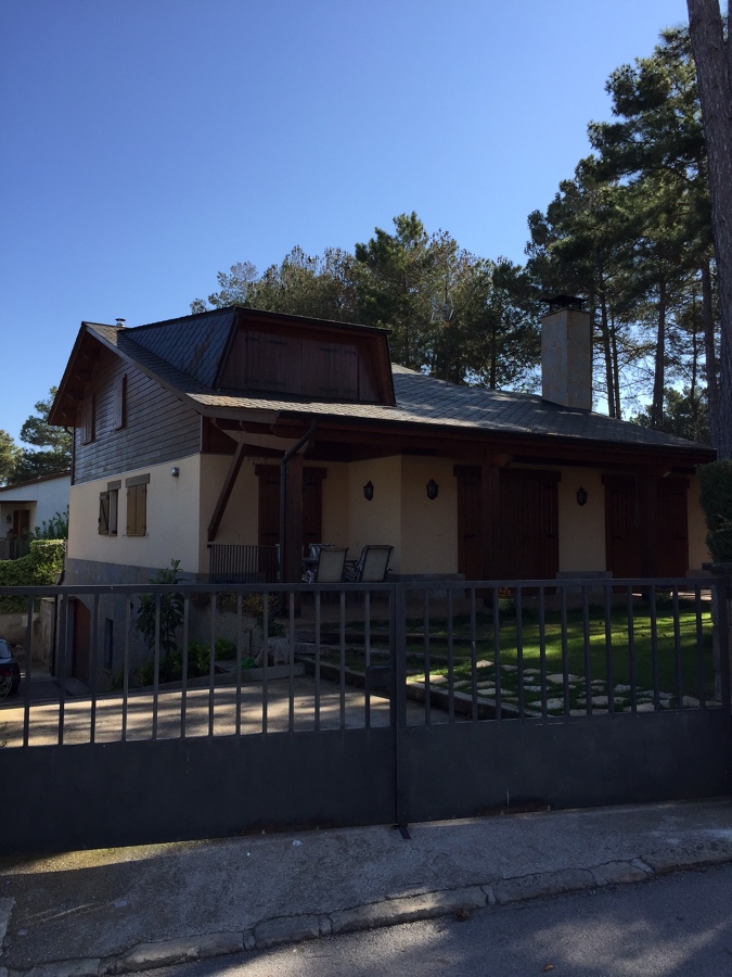 casa amb fusta