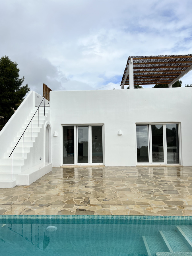 Exterior chalet de lujo de obra nueva