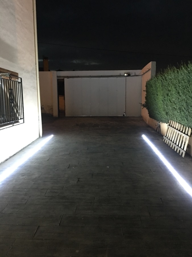 PUERTA SECCIONAL LATERAL