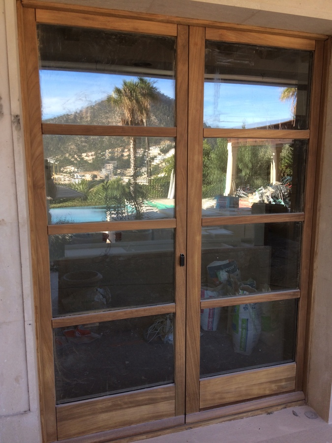 Renovar cristaleras iroko
