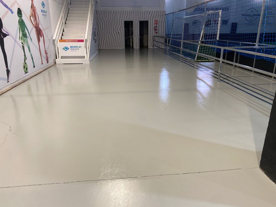 INDOOR JEREZ TRATAMIENTO SUELOS PISTAS DEPORTIVAS