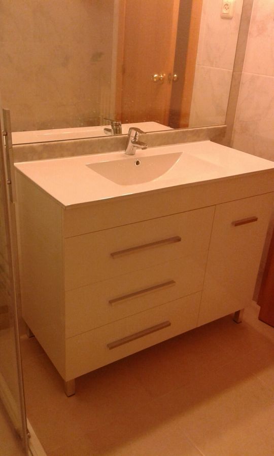 Mueble apoyado