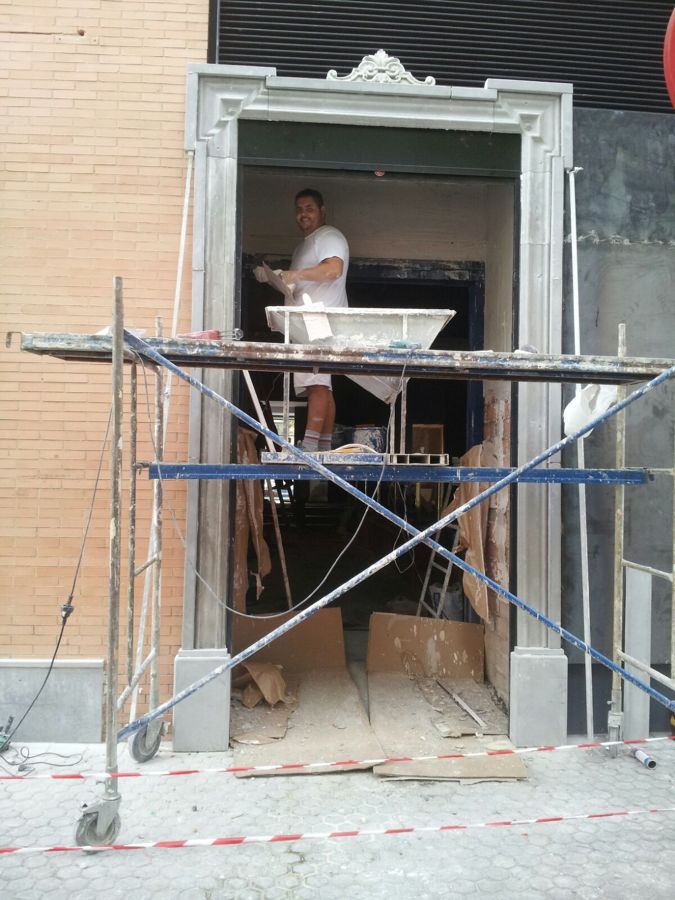 Perlita en entrada de vivienda