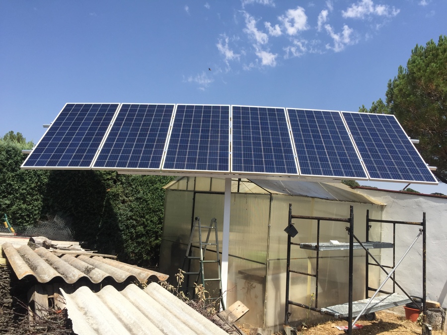 INST. FOTOVOLTAICA AISLADA EN VIVERO