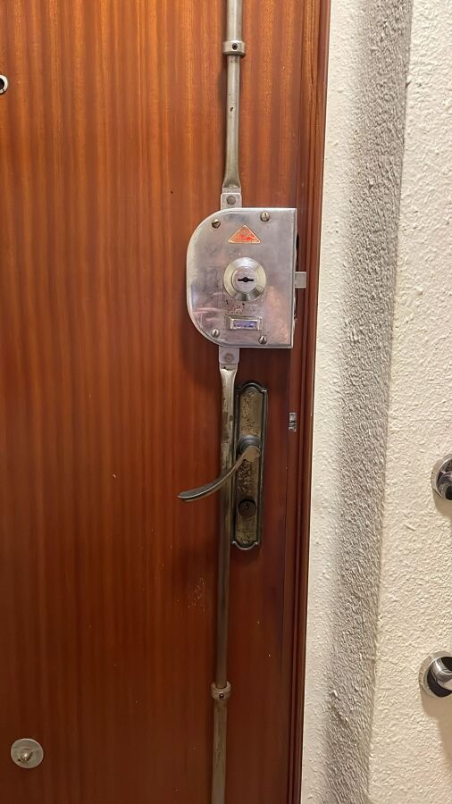 cambio de bombín antiguo por bombín de alta seguridad