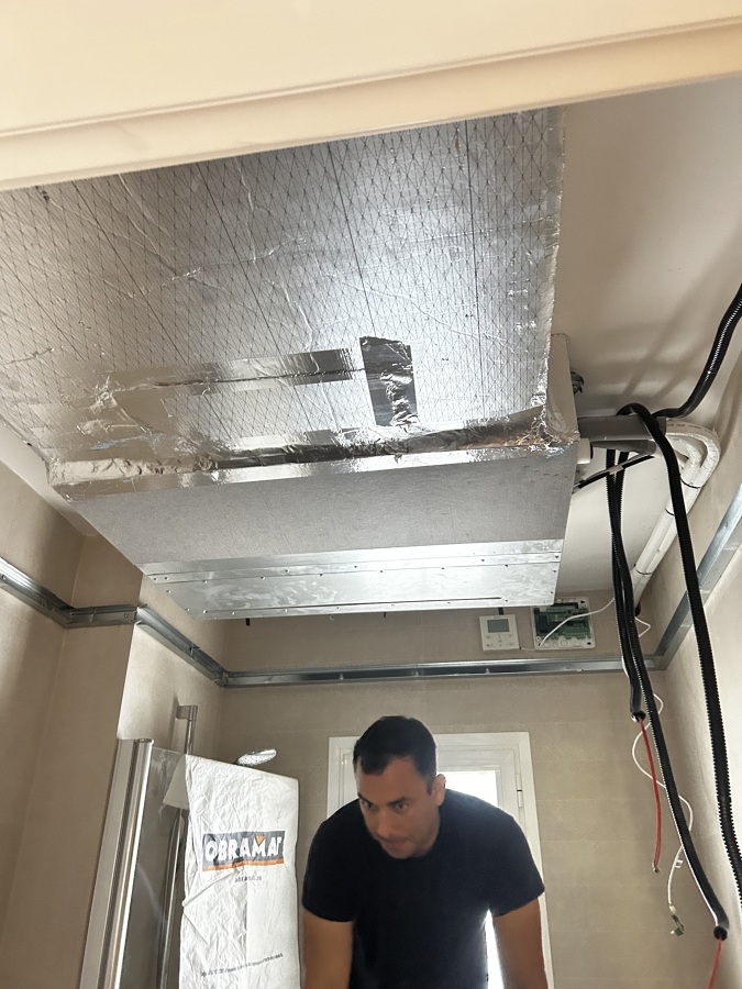 INSTALACIÒN EQUIPO CONDCUTO DAIKIN
