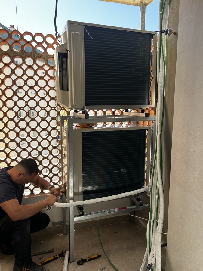 TECNICOS EN INSTALACIÒN