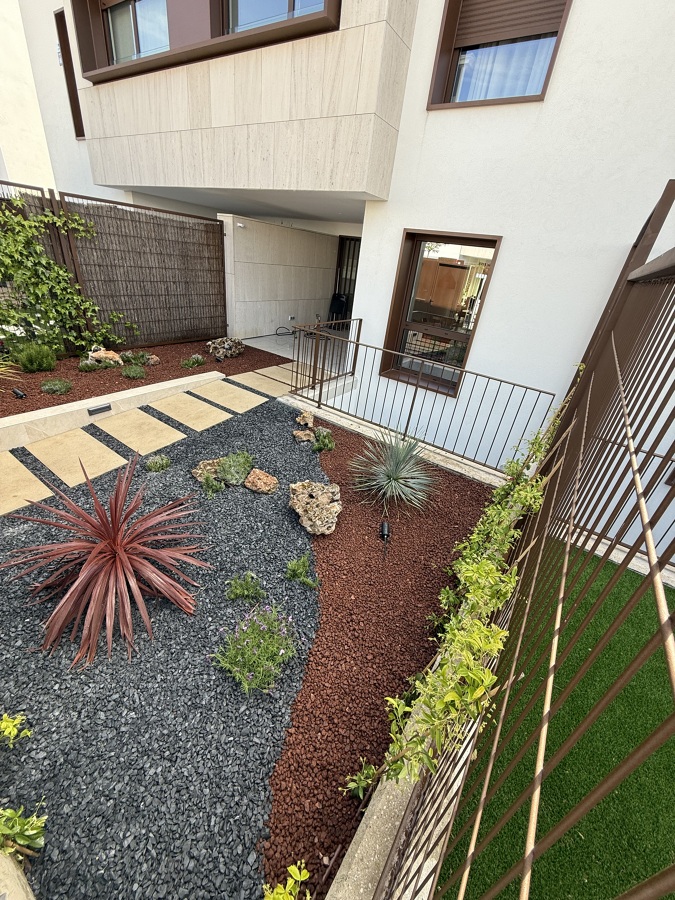 Jardín bajo mantenimiento
