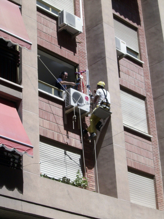Foto: Instalación de Aire Acondicionado por Conductos. de Electra