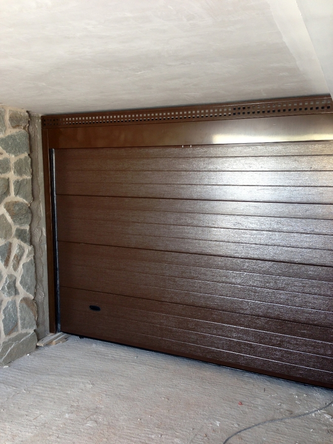 instalación de puerta seccional