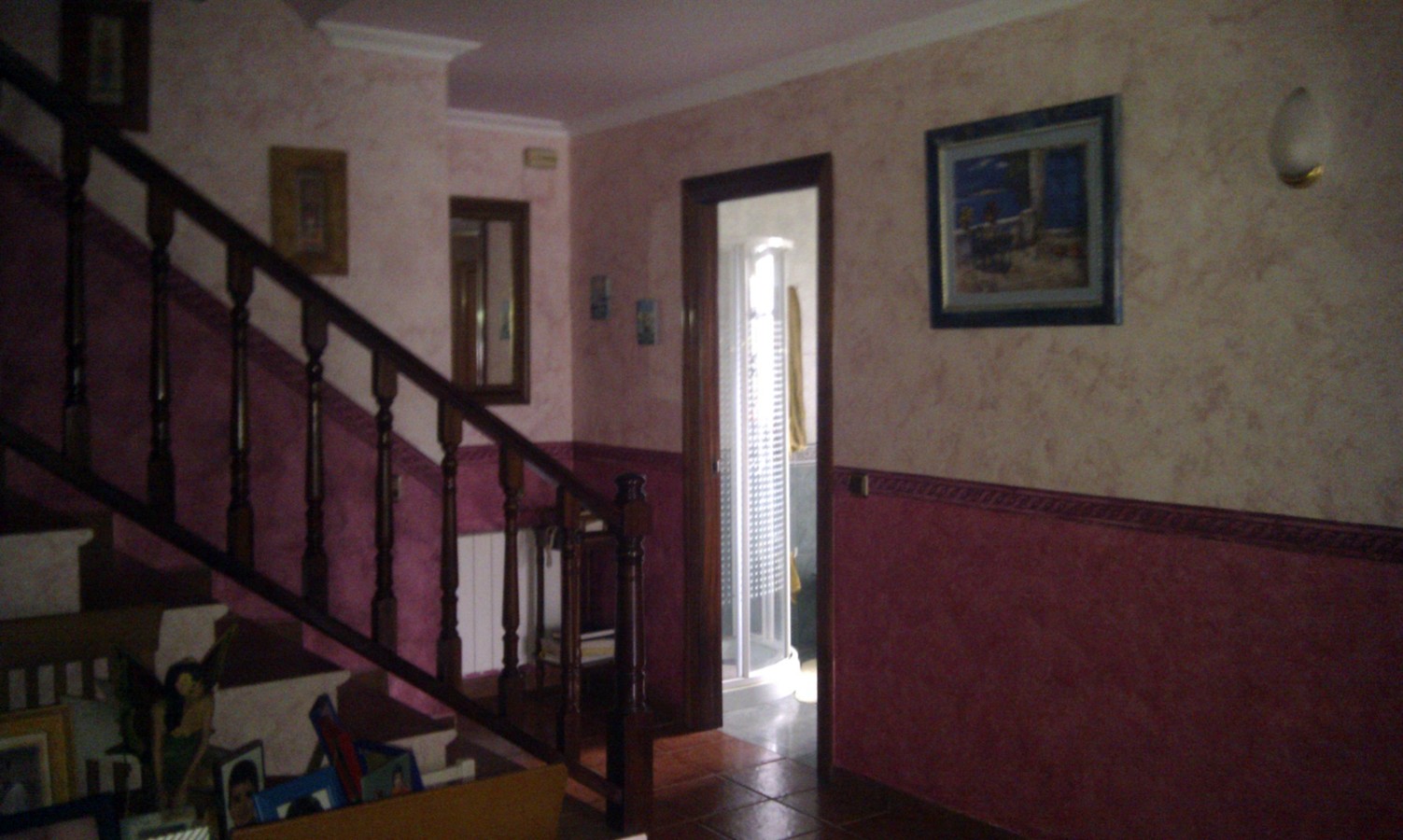INTERIOR 1