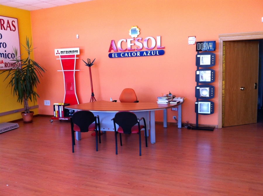 INTERIOR DE TIENDA