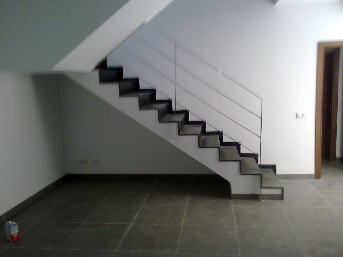 INTERIORES
