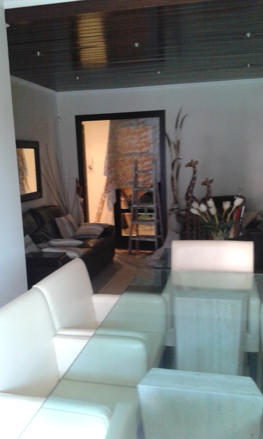 INTERIORES