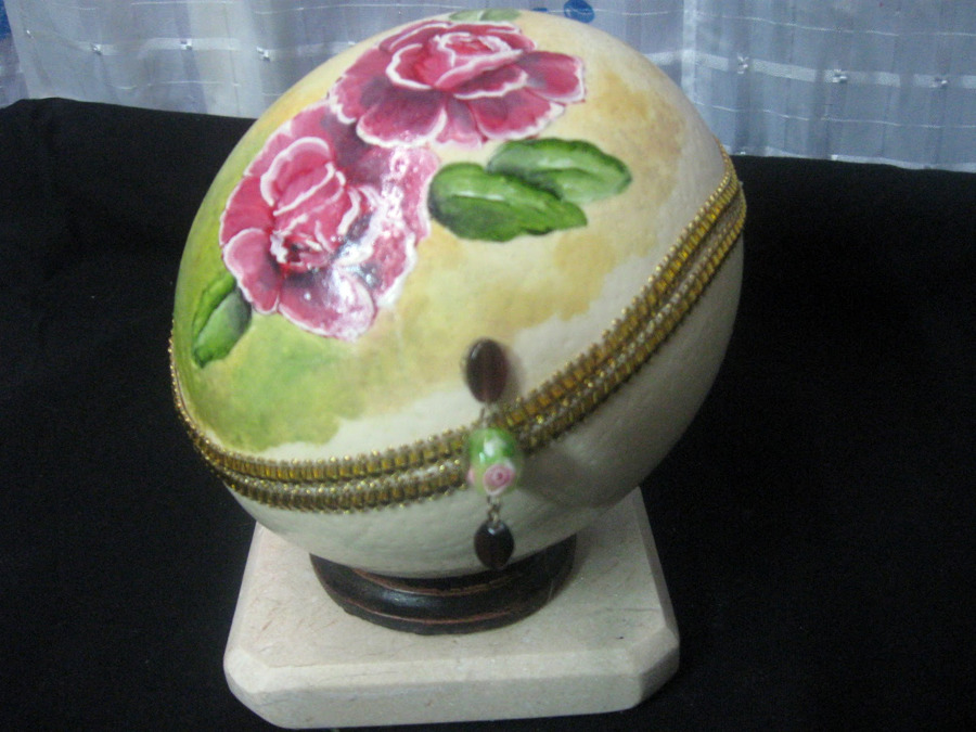 joyerito de huevo de avestruz